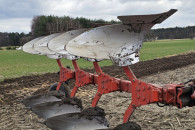 Pług Vogel noot 4 skibowy obrotowy