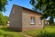 Uroczy domek w Kątach Walichnowskich.